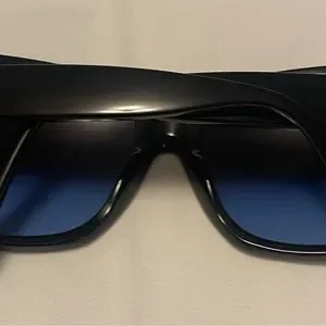 Coach | Accessories | Nwot Coach Sunglasses And Case | Poshmark display picture 3